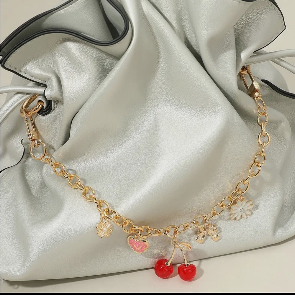 Cherry bag charm - Picture 3 of 3